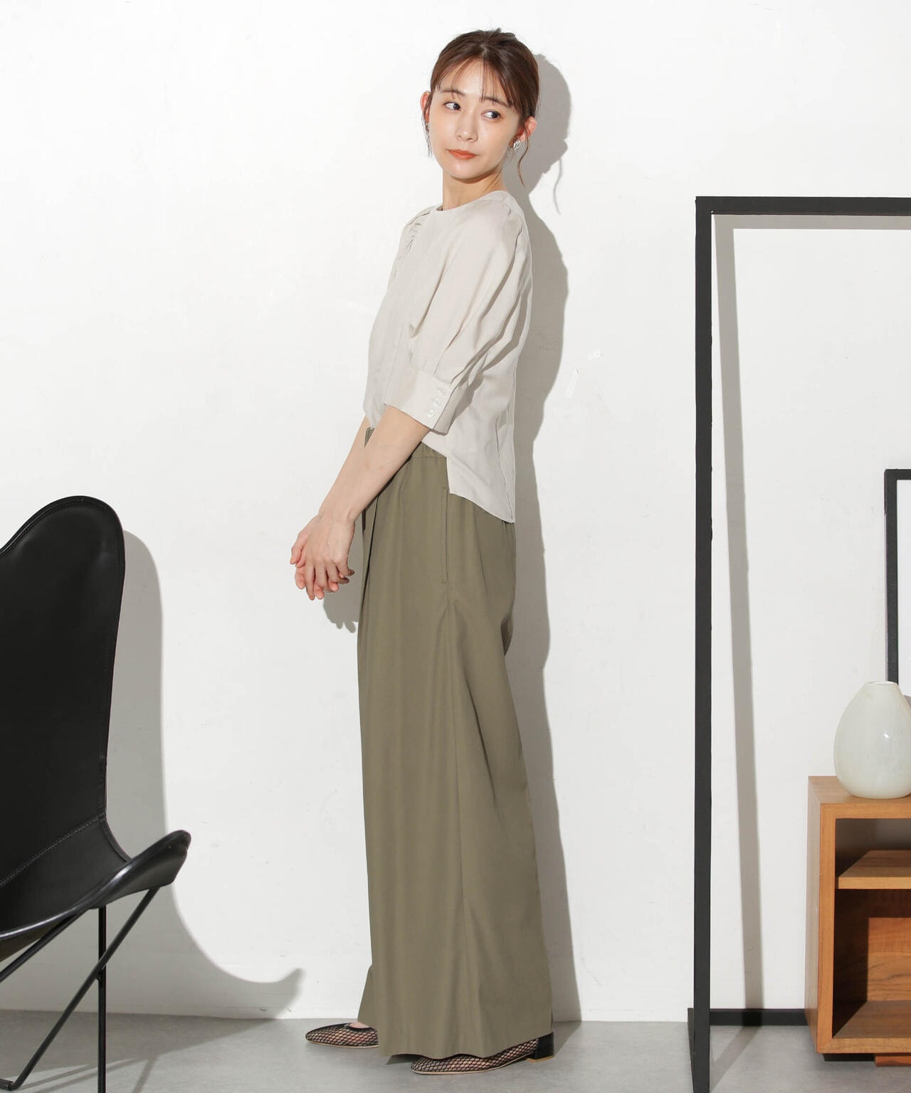 リネンブレンドギャザースリーブブラウス(セットアップ可) 6693221303