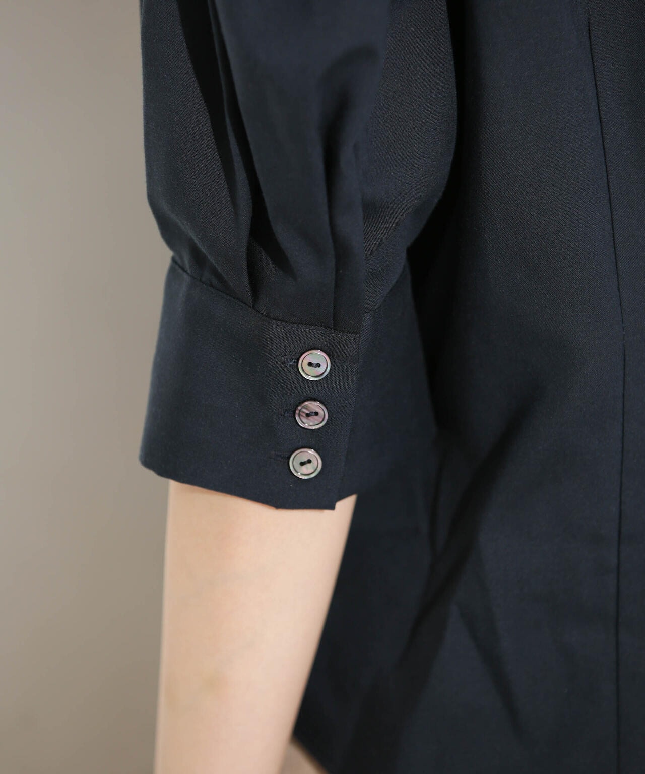 リネンブレンドギャザースリーブブラウス(セットアップ可) 6693221303