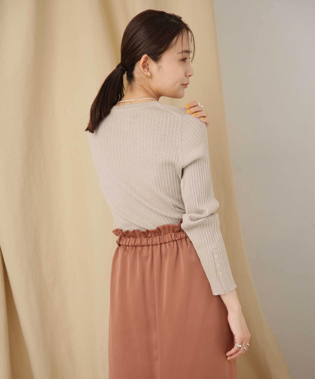 毛玉レスニットクルーネックリブプルオーバー 6693222306