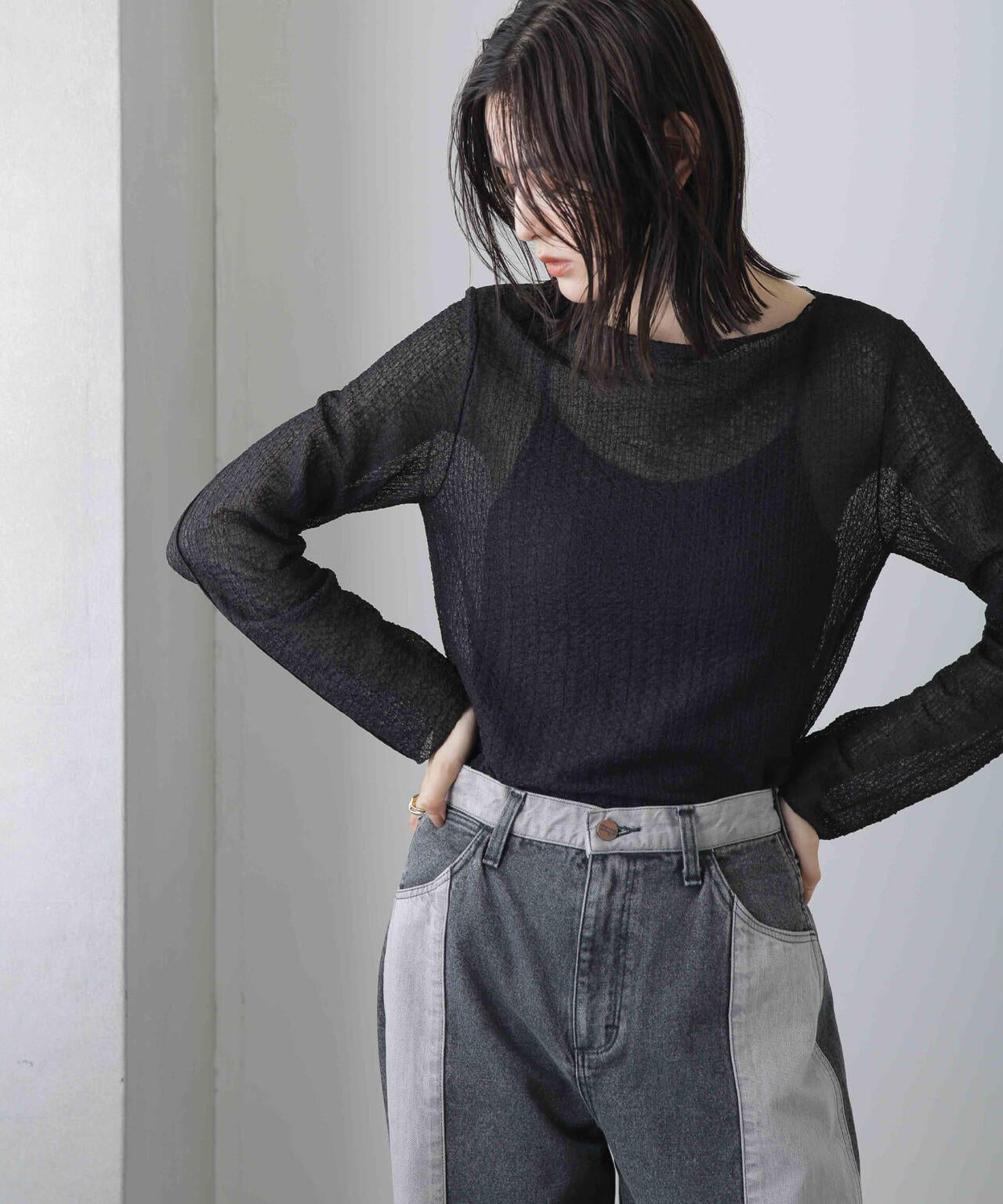 シャーリングレースカットトップス 6693223302