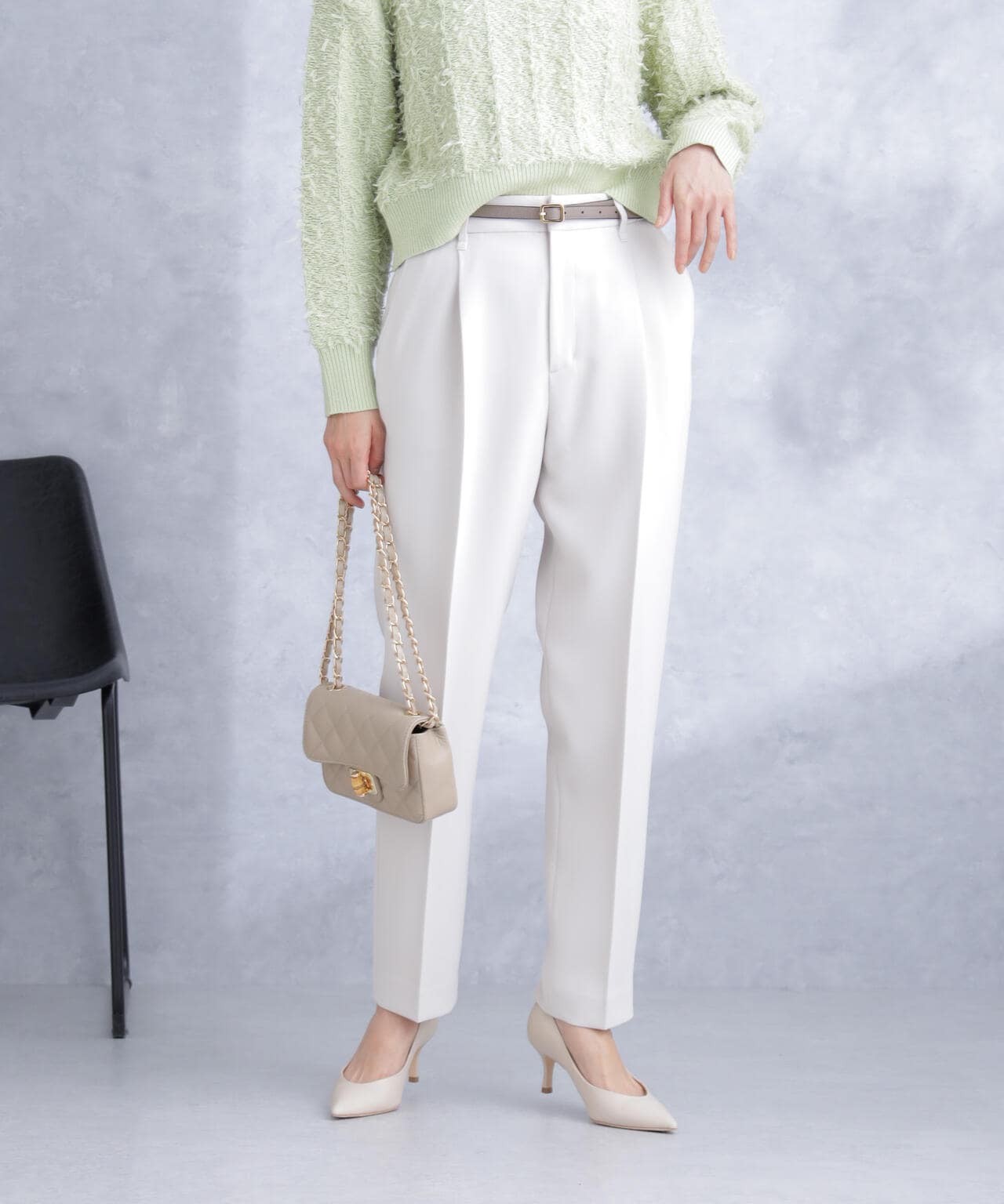 デイリー ファンクション タック テーパード パンツ (セットアップ可)