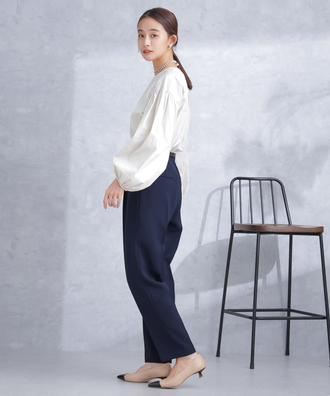 タックテーパードパンツ　濃紺　XS デイリー ファンクション タック テーパード パンツ