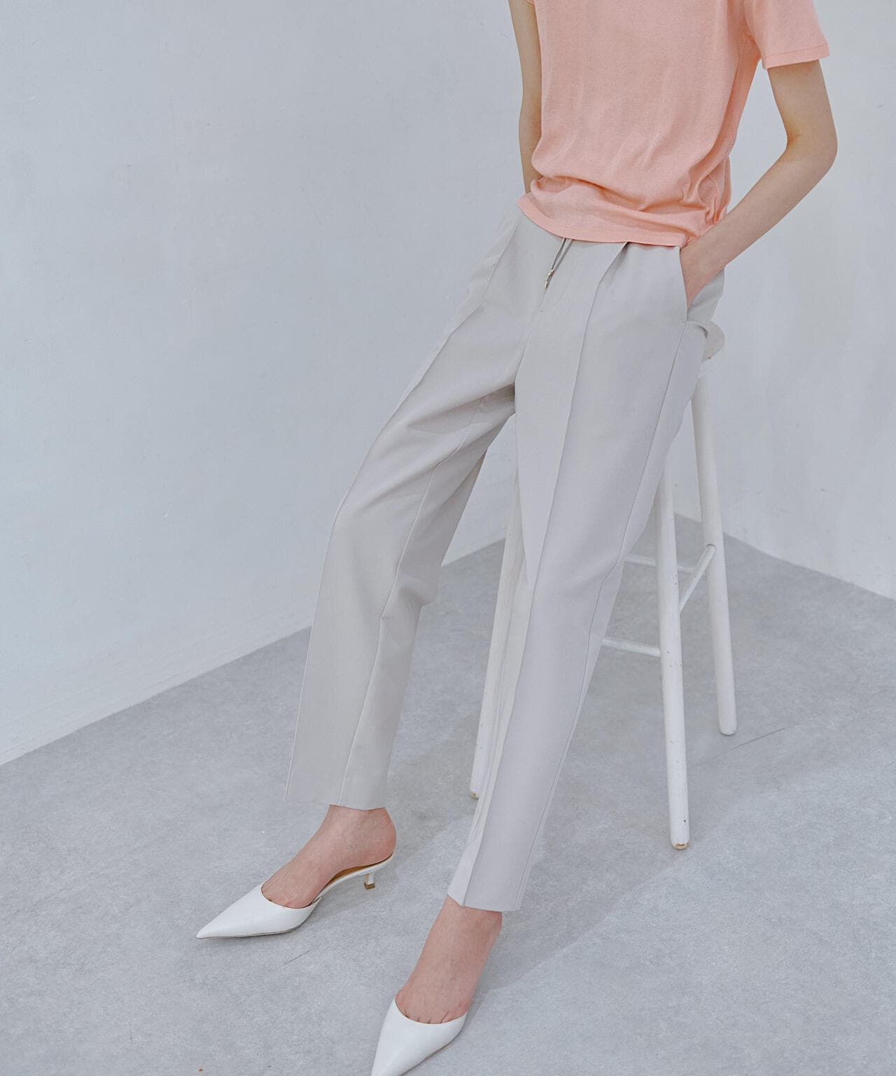 ピンタックイージーテーパードパンツ 6694127310