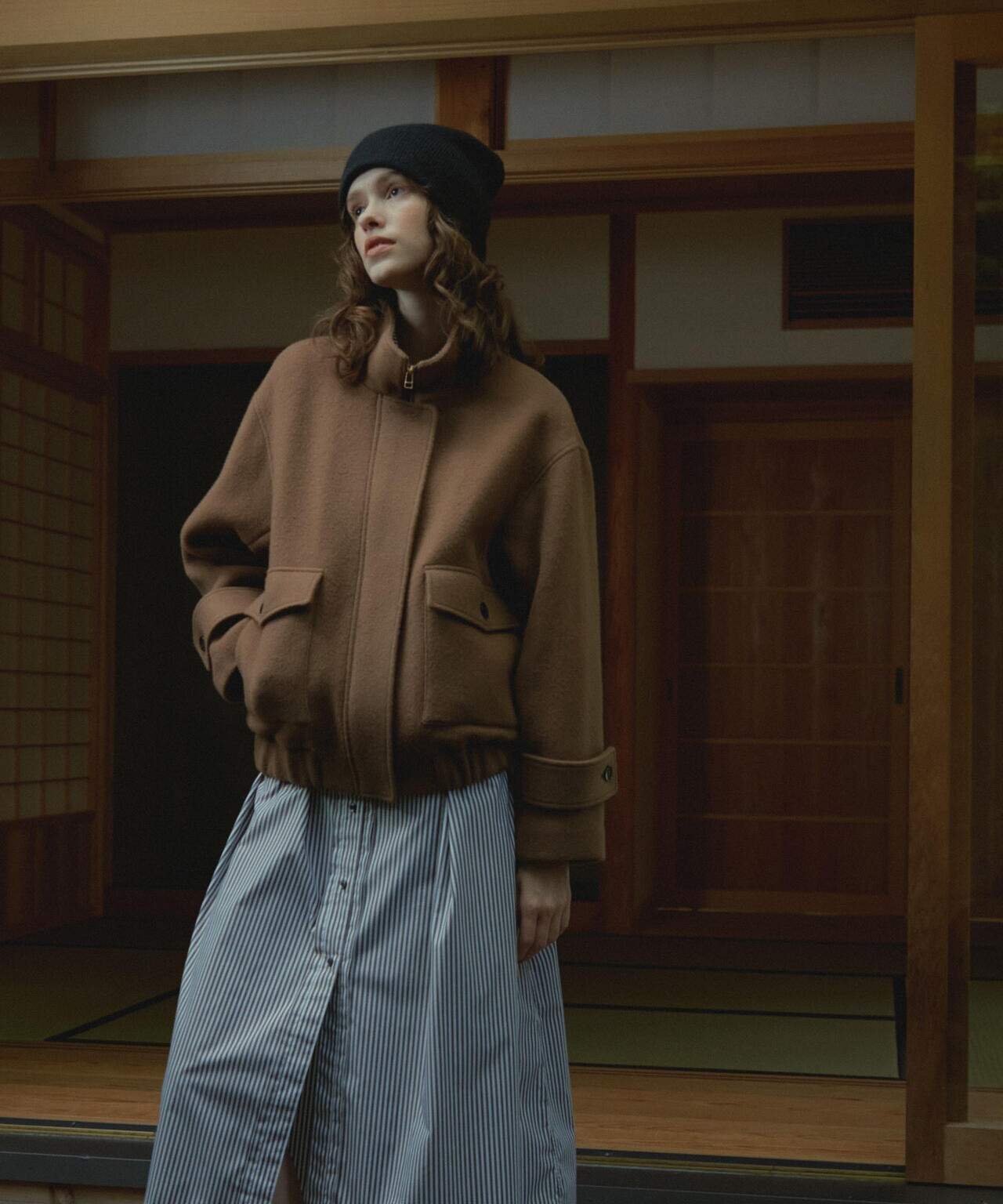 iki イキ ウールカシミヤシャルムビーバー スタンドカラージップブルゾン PECOLAMB ウール カシミヤ スタンドカラー ジップブルゾン