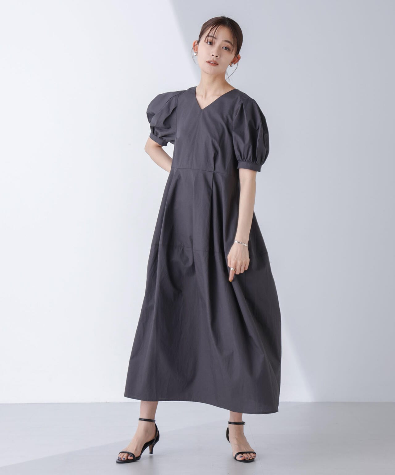 リネン ブレンド コクーン 切り替え ワンピース