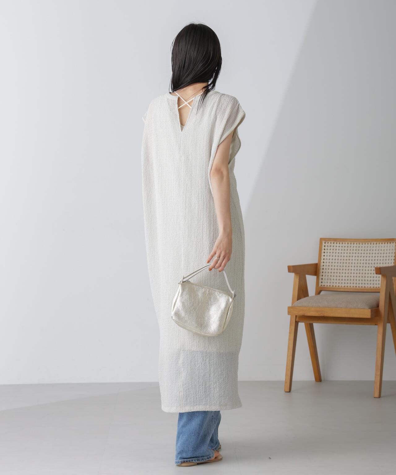新品✨　アペリナノユニバース　ノースリーブワンピース（S）ミモレ丈　a2317 新品✨ アペリナノユニバース ノースリーブワンピース（S