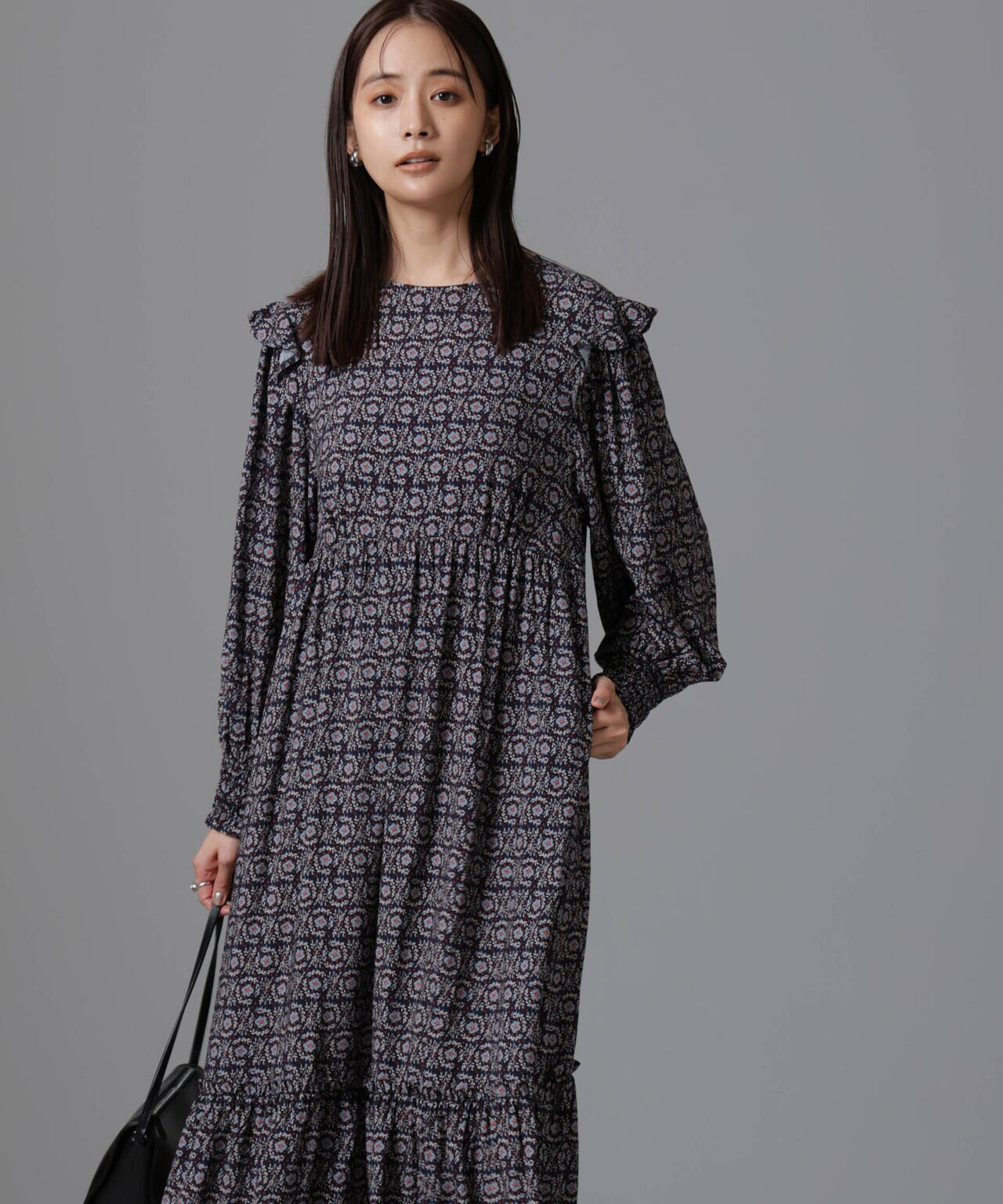 サークルフラワープリントワンピース 6694219334