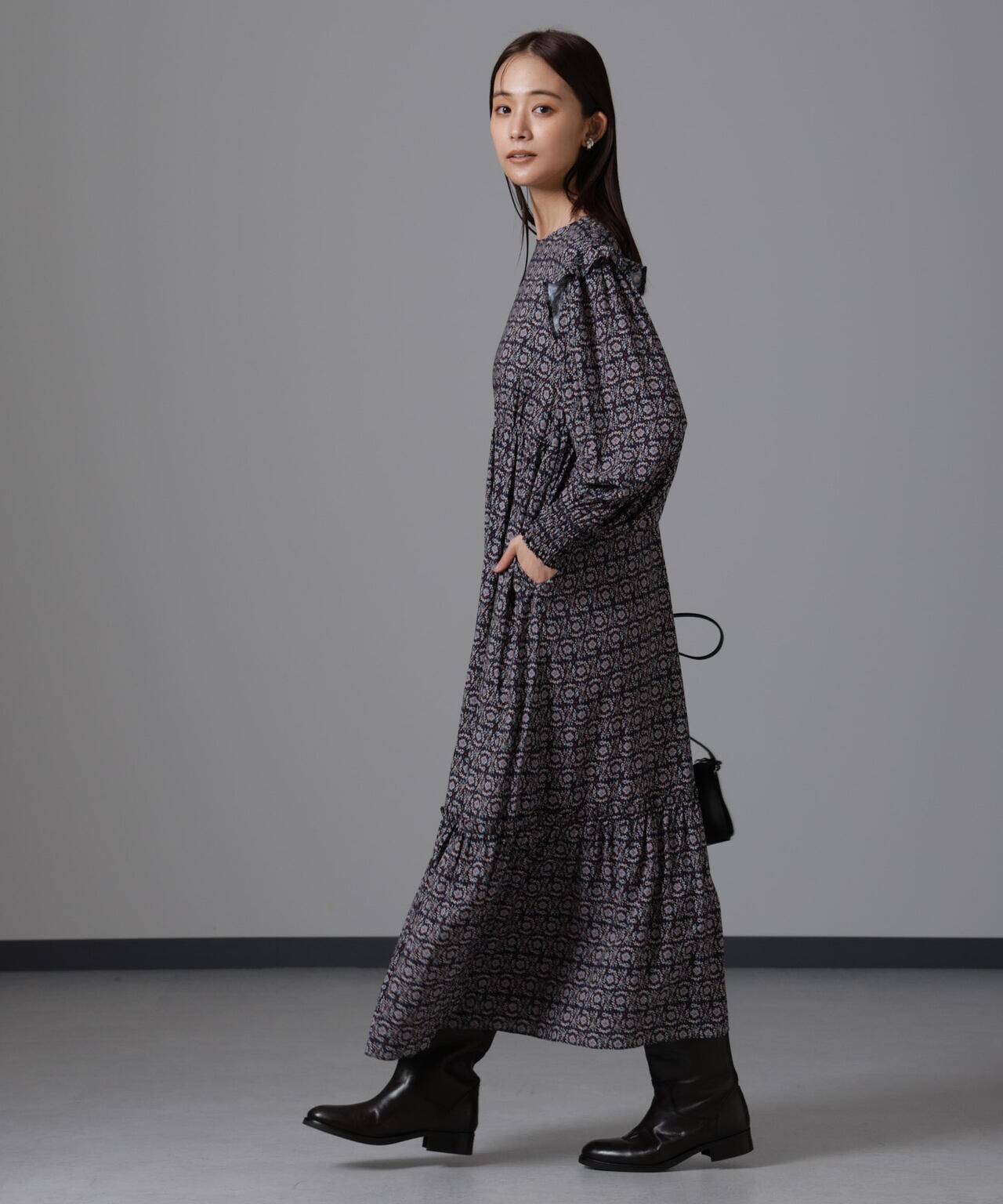 サークルフラワープリントワンピース 6694219334