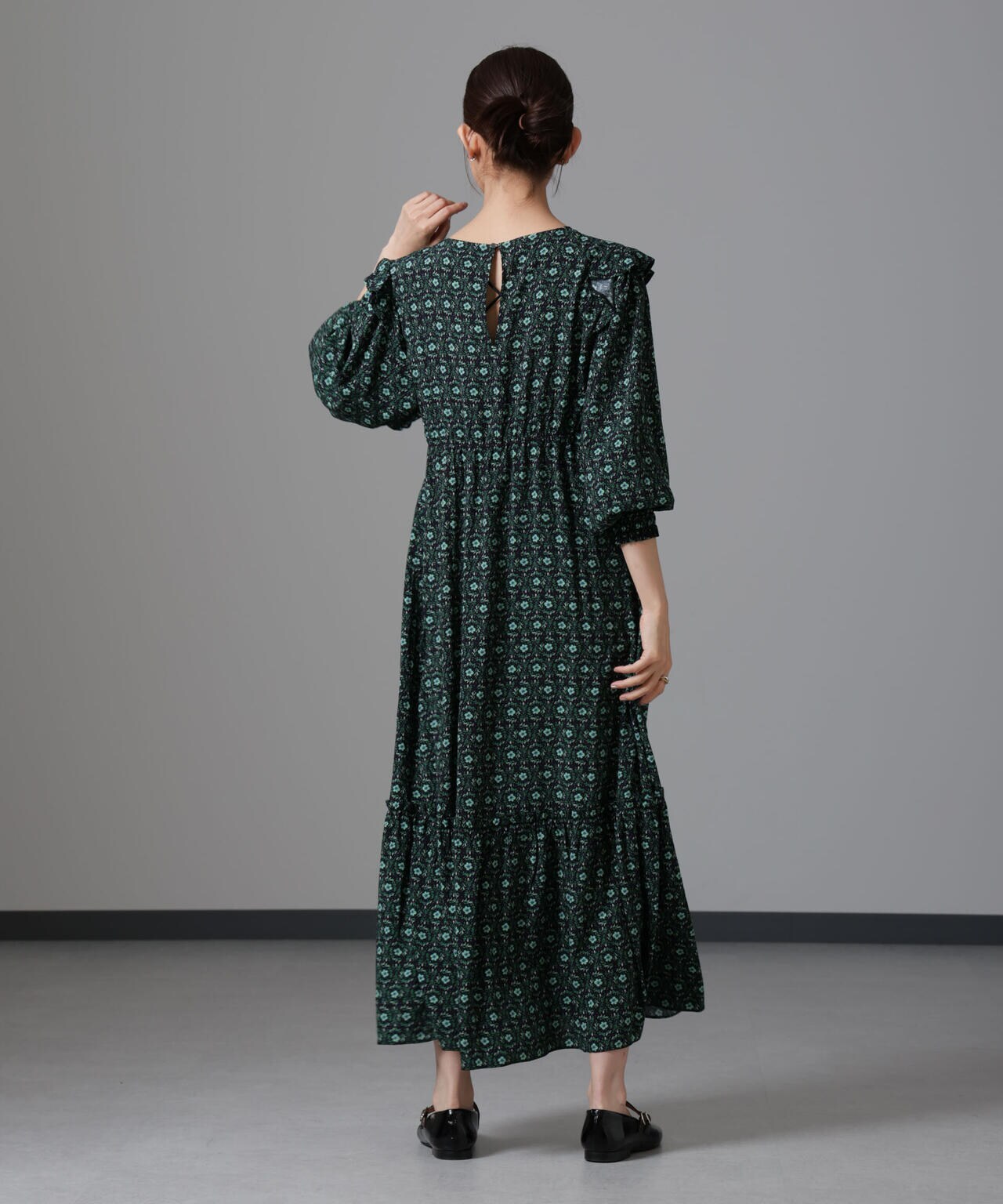 サークルフラワープリントワンピース 6694219334