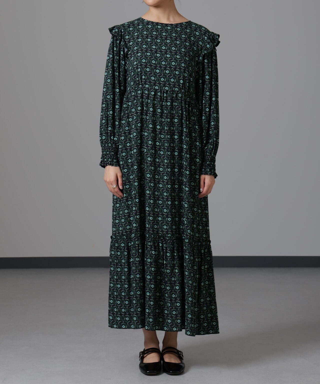 サークルフラワープリントワンピース 6694219334