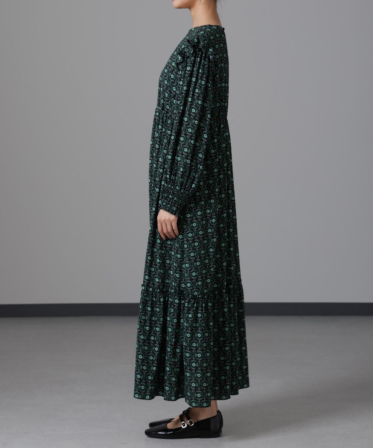 サークルフラワープリントワンピース 6694219334