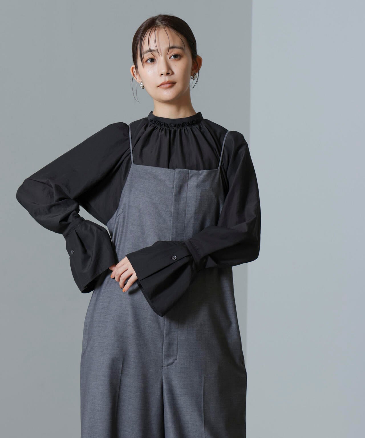 美品✨イエナ 2024SS タックスリーブブラウス ホワイト F パール タック フレア スリーブ スタンド ブラウス