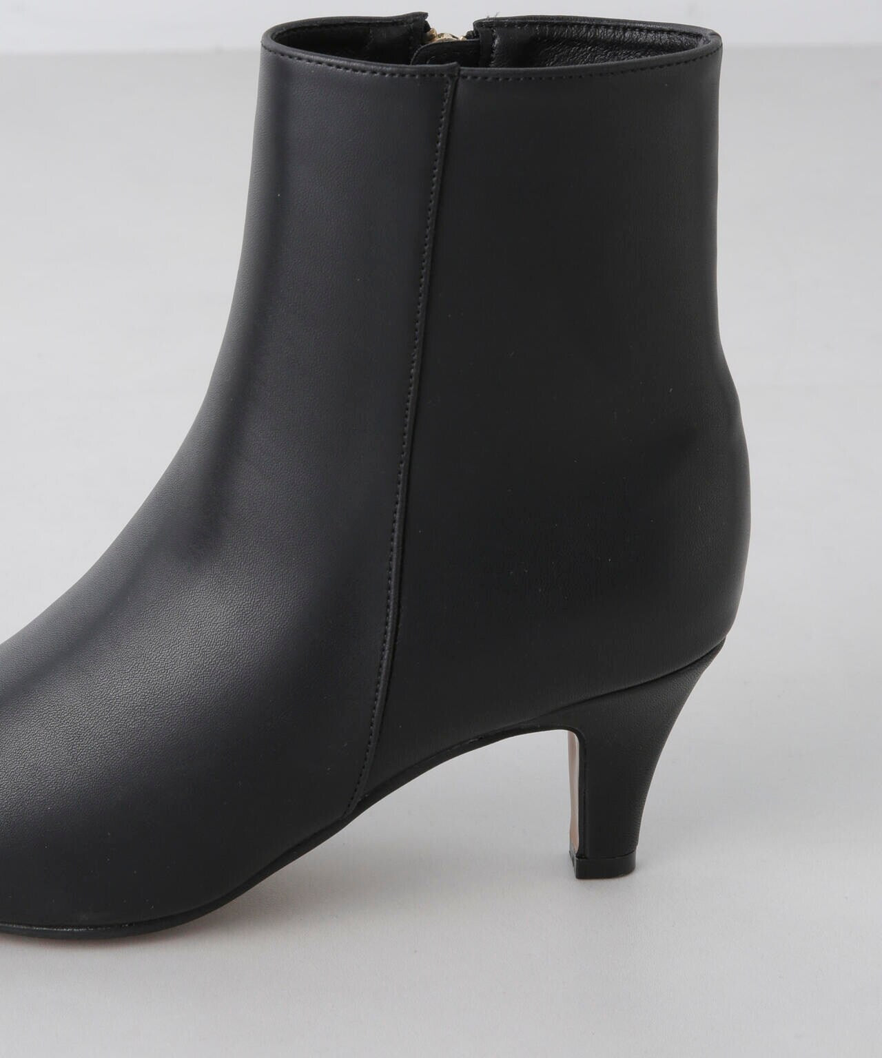 ポインテッドトゥショートブーツ 6694233304