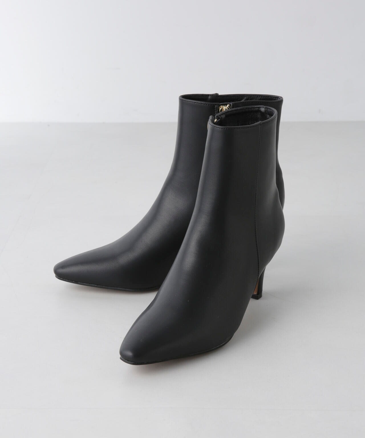 ポインテッドトゥショートブーツ 6694233304