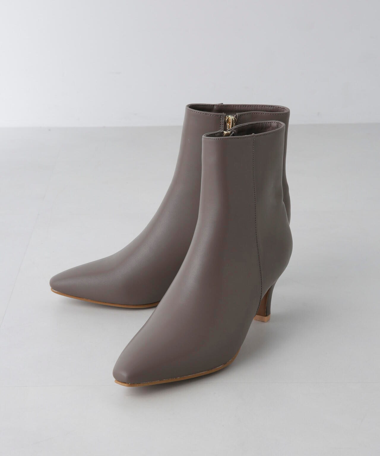 ポインテッドトゥショートブーツ 6694233304