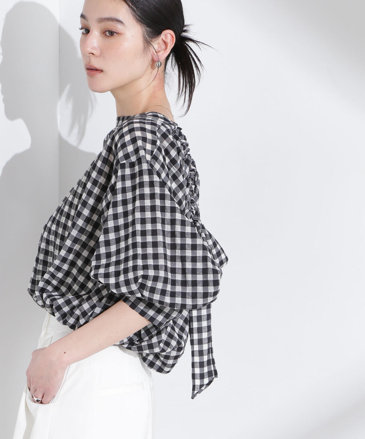 シアーチェックバックオープンバルーンブラウス 6695120314