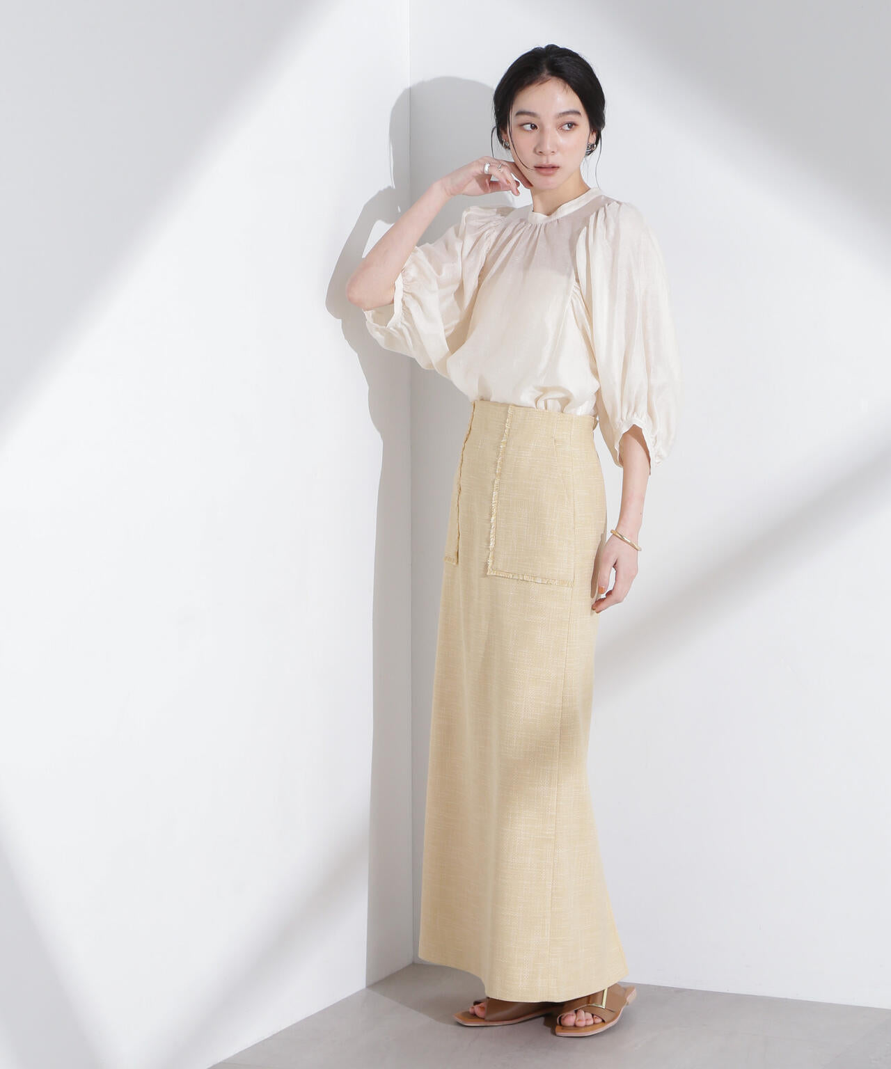 リネン混シアーボリュームスリーブブラウス 6695120317