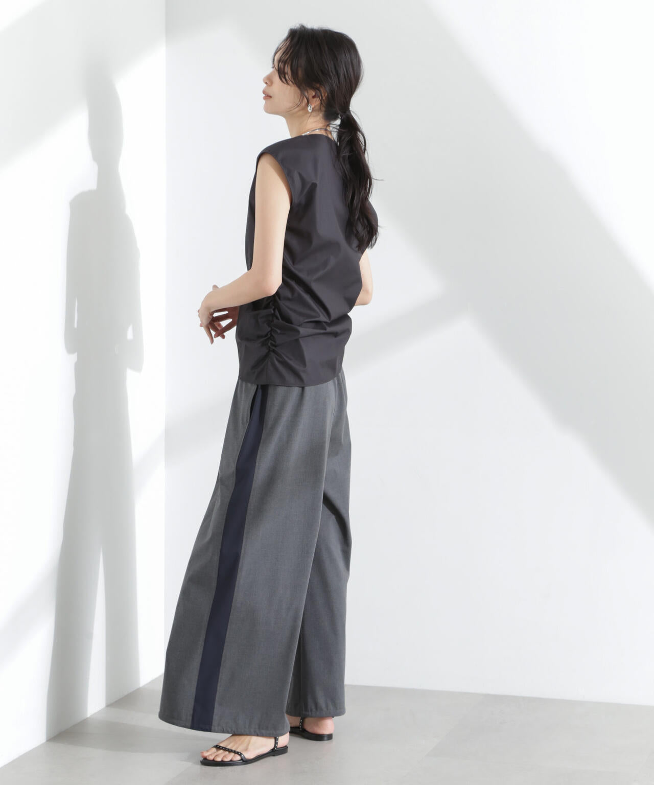 MIESROHE｜アシンメトリーギャザーTOPS | Rakuten Fashion(楽天