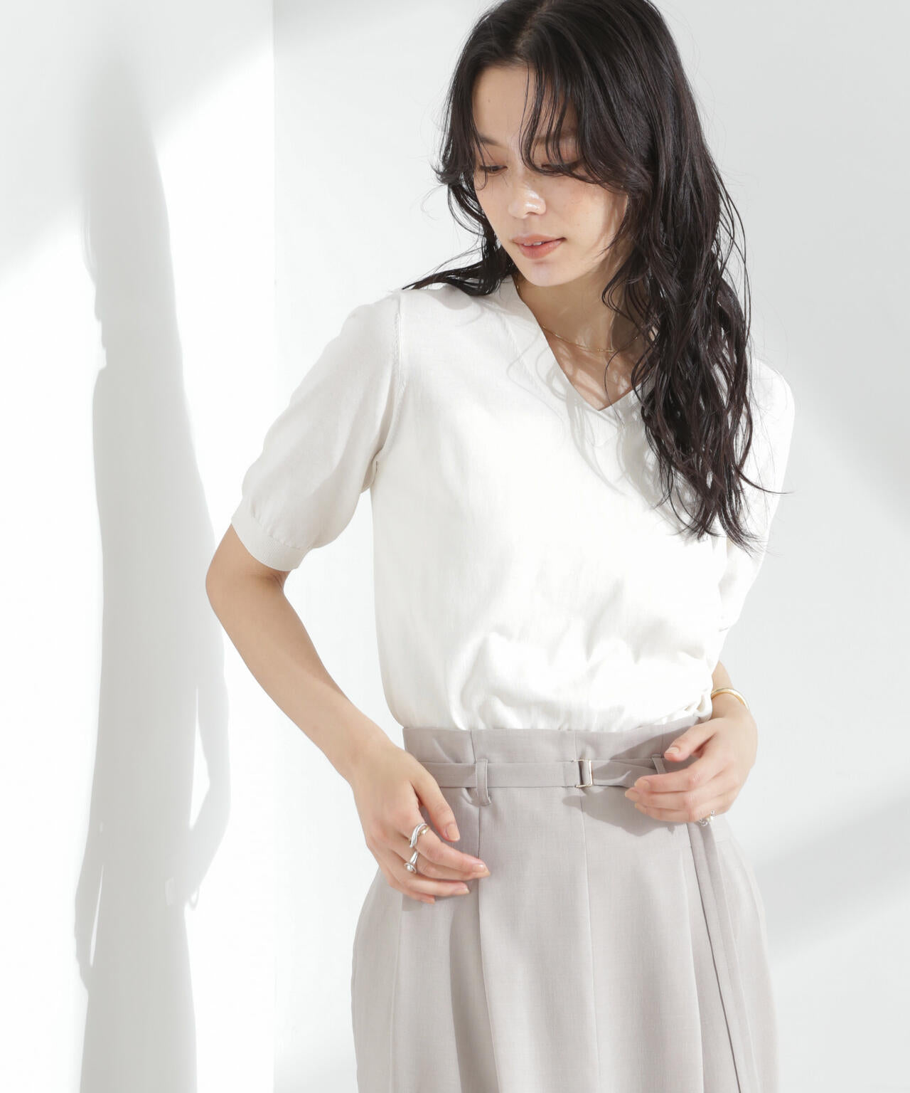 TEKNICO GIZAコットンVネックコンパクトニット 6695122313