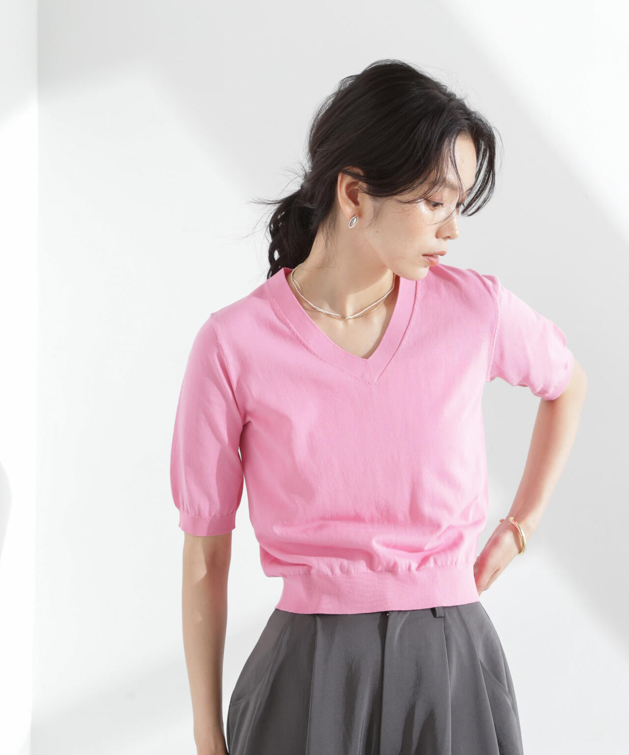 TEKNICO GIZAコットンVネックコンパクトニット 6695122313