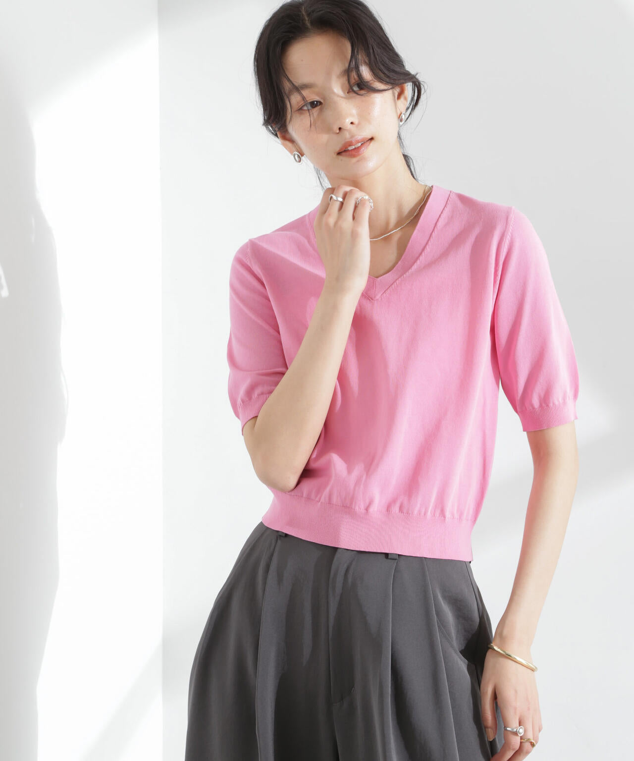 TEKNICO GIZAコットンVネックコンパクトニット 6695122313