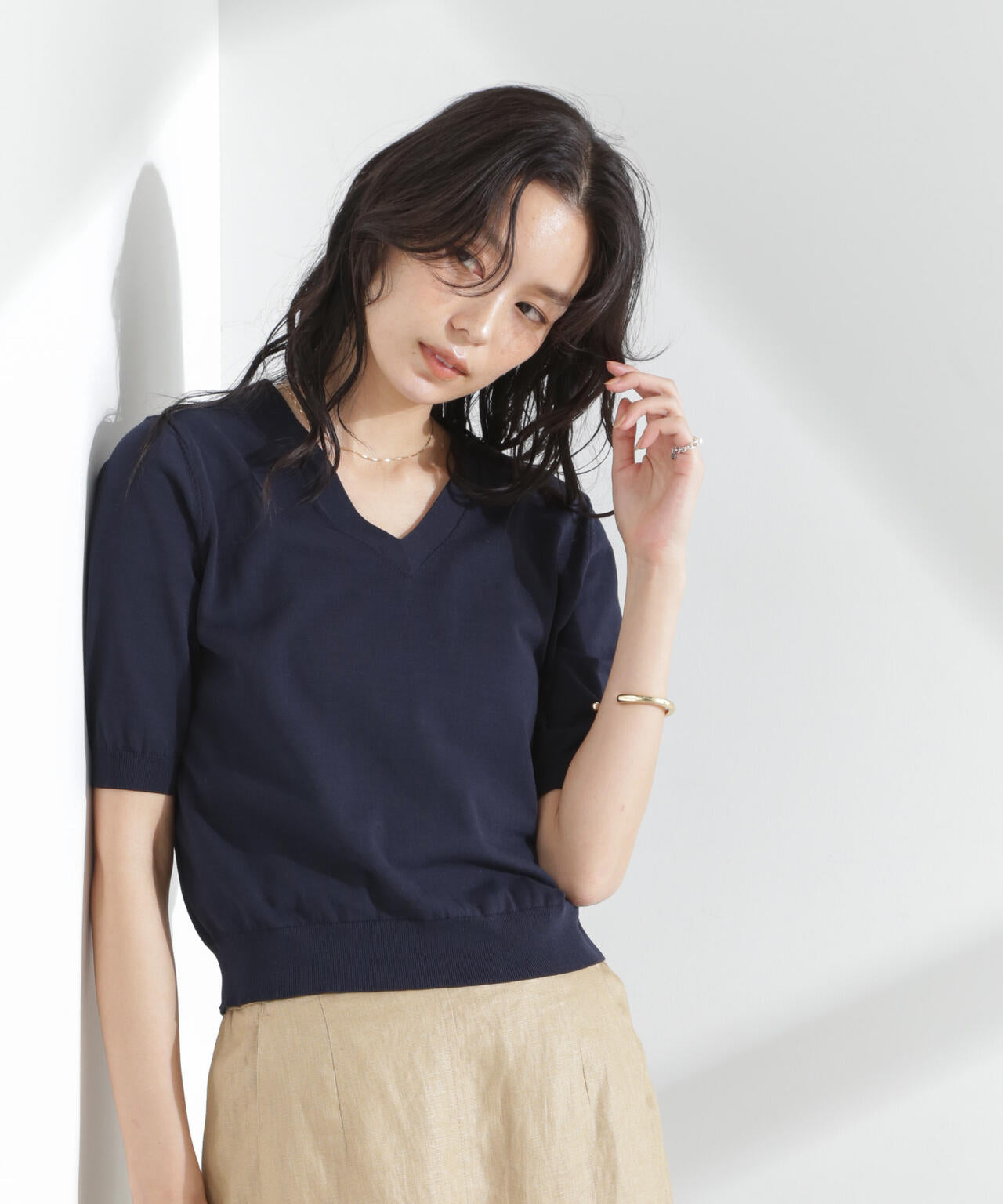 TEKNICO GIZAコットンVネックコンパクトニット 6695122313