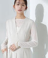 オフホワイト