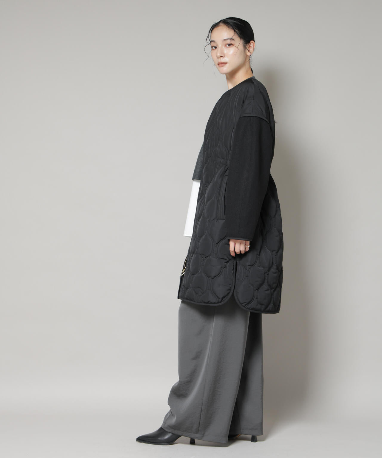 異素材コンビキルティングノーカラーコート 6695211305