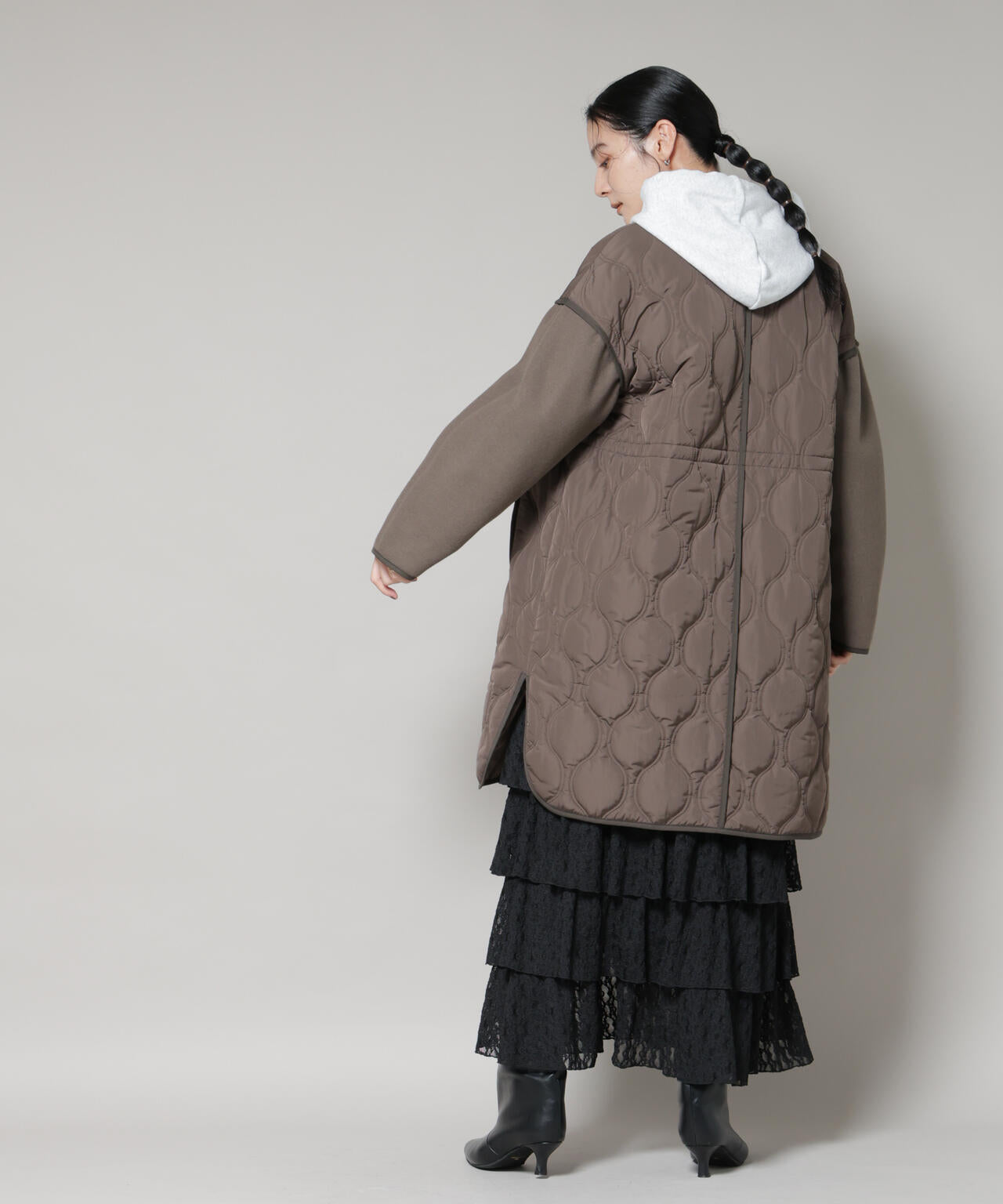 異素材コンビキルティングノーカラーコート 6695211305