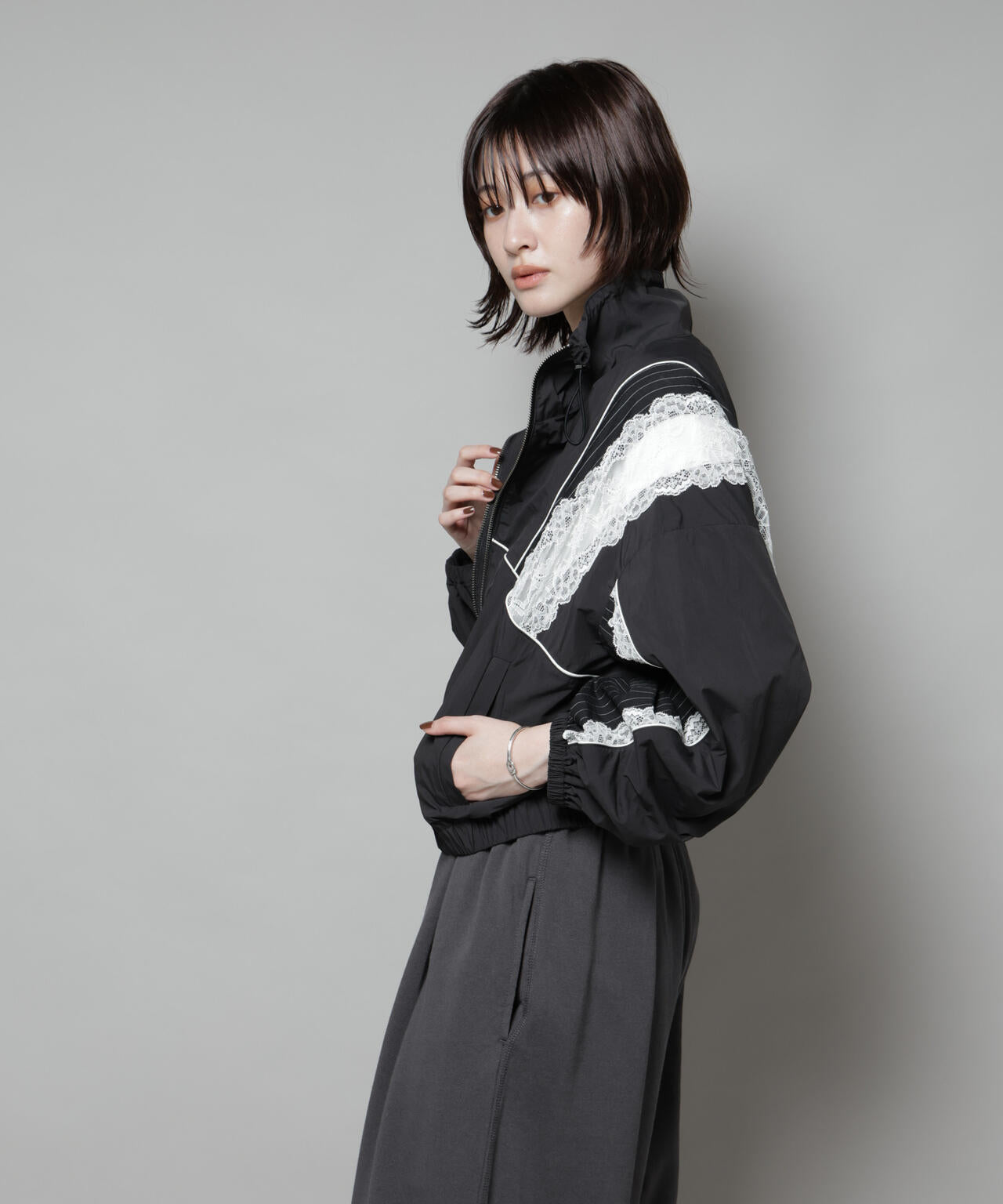 レース×ストライプ切替ナイロンブルゾン 6695212300