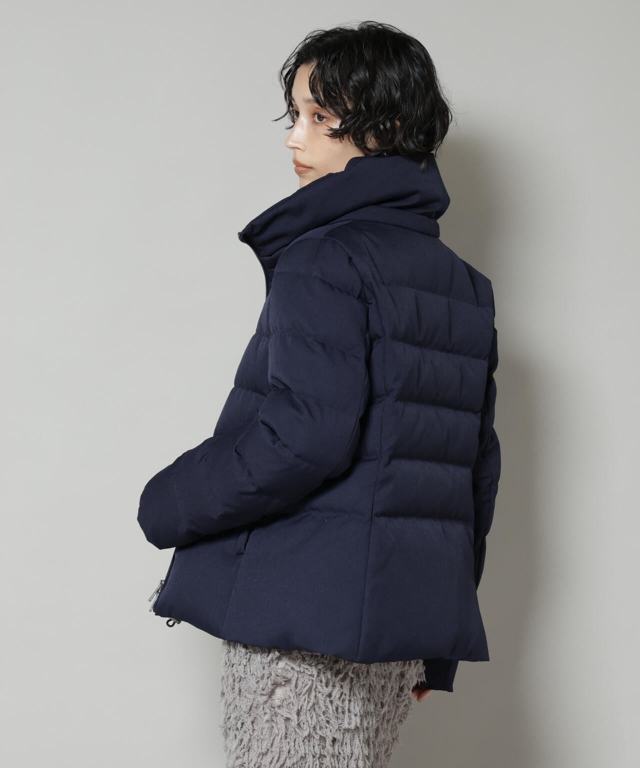 美品 ナノユニバース 西川ダウン(R) サージショートダウン S 西川ダウン(R) 」サージ ショートダウン