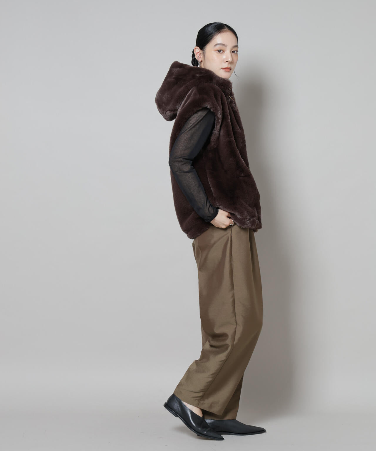 フェイクファーフードベスト 6695216305