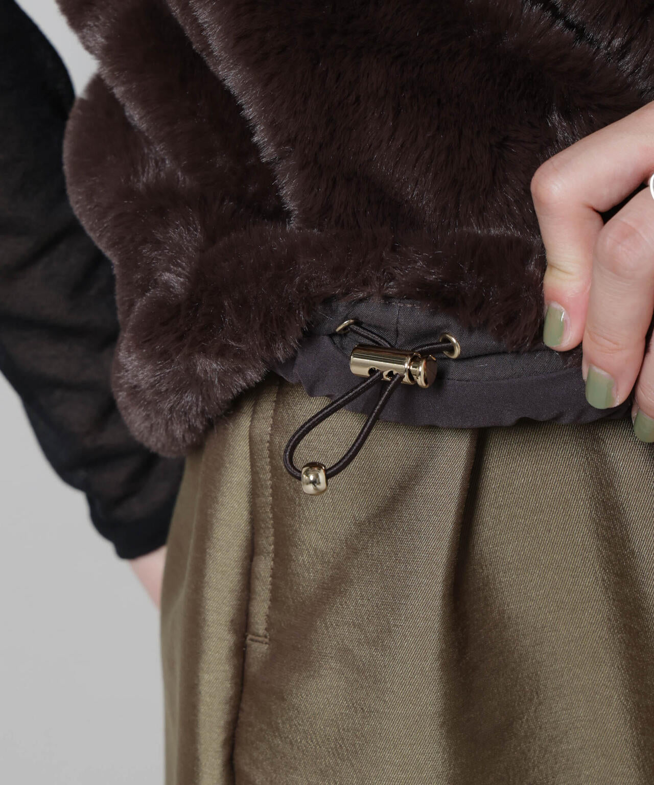 フェイクファーフードベスト 6695216305