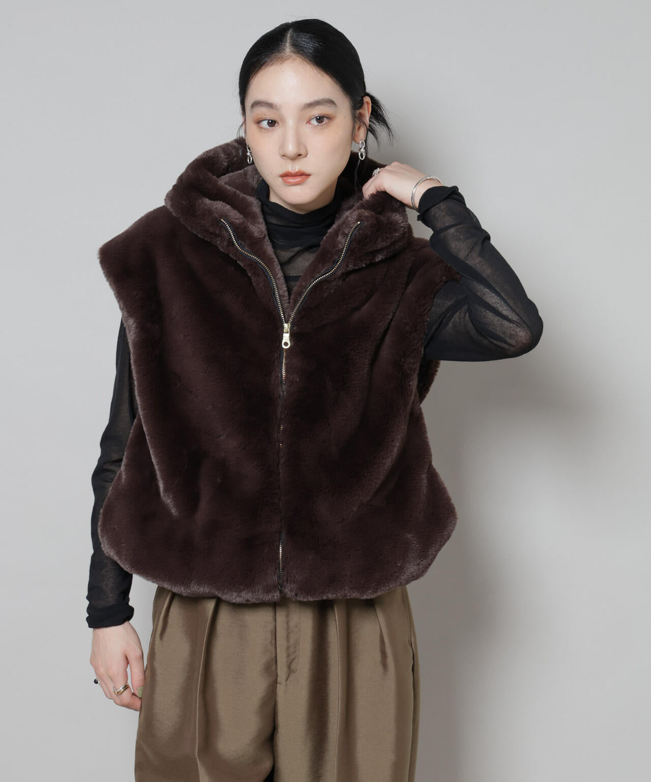 フェイクファーフードベスト 6695216305