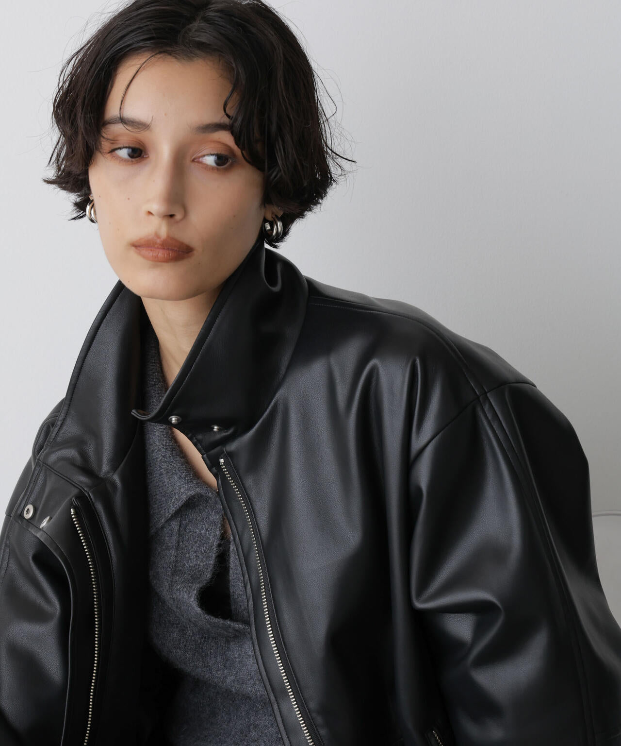 STEVELOUR 」 スタンド フェイク レザー ジップ ブルゾン