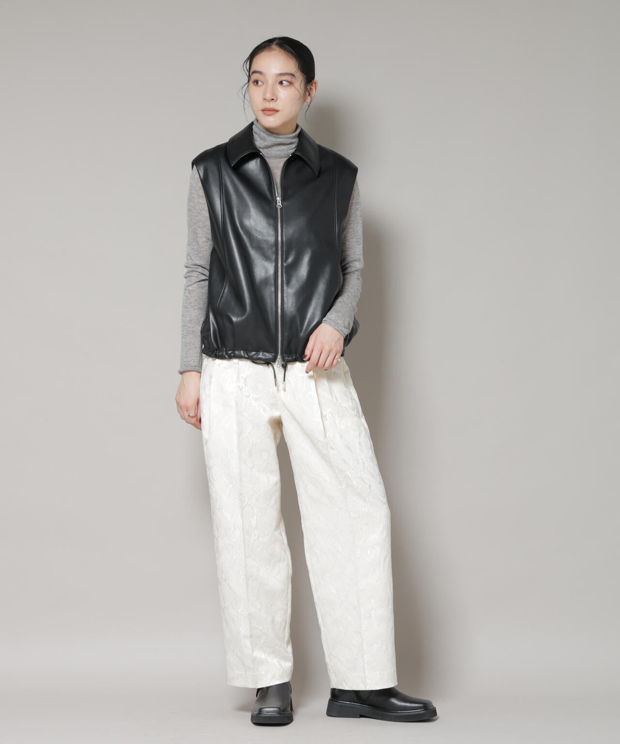 アイコン レザーベスト FINECREEK&CO 【Jefferson / ｼﾞｪﾌｧｰｿﾝ】 ﾚｻﾞｰﾍﾞｽﾄ（BROWN) ホース