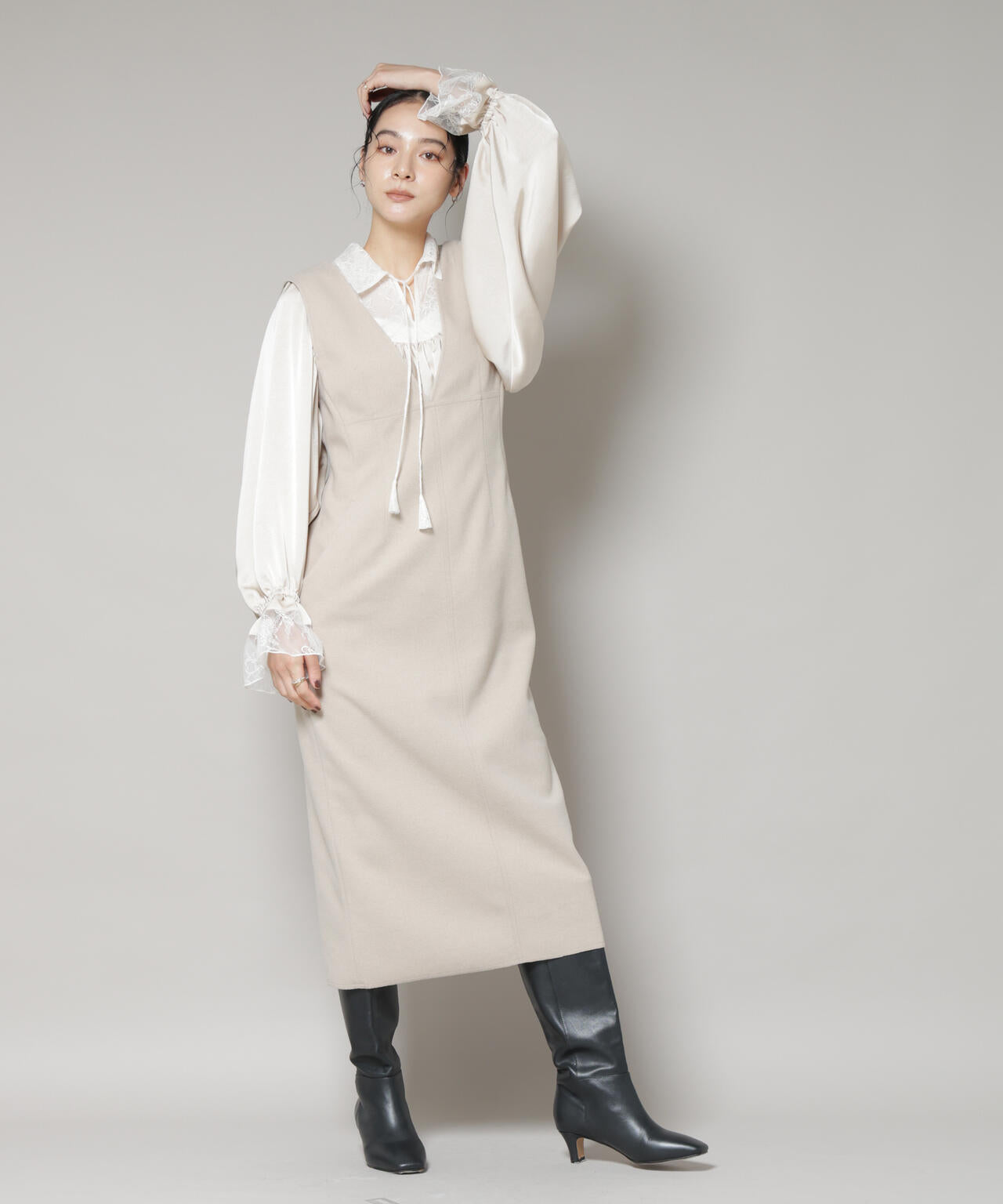 ニードルジャージーVネックワンピース 6695219320