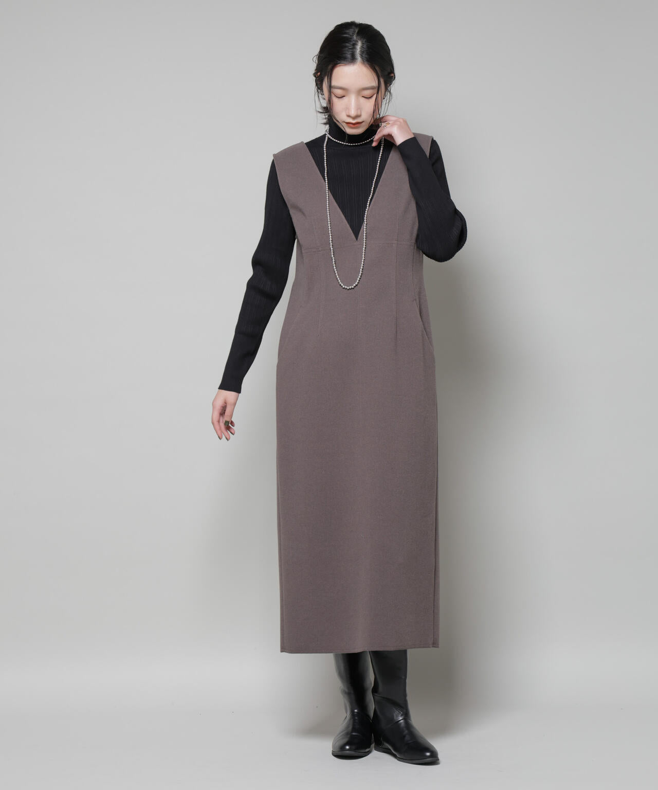 ニードルジャージーVネックワンピース 6695219320