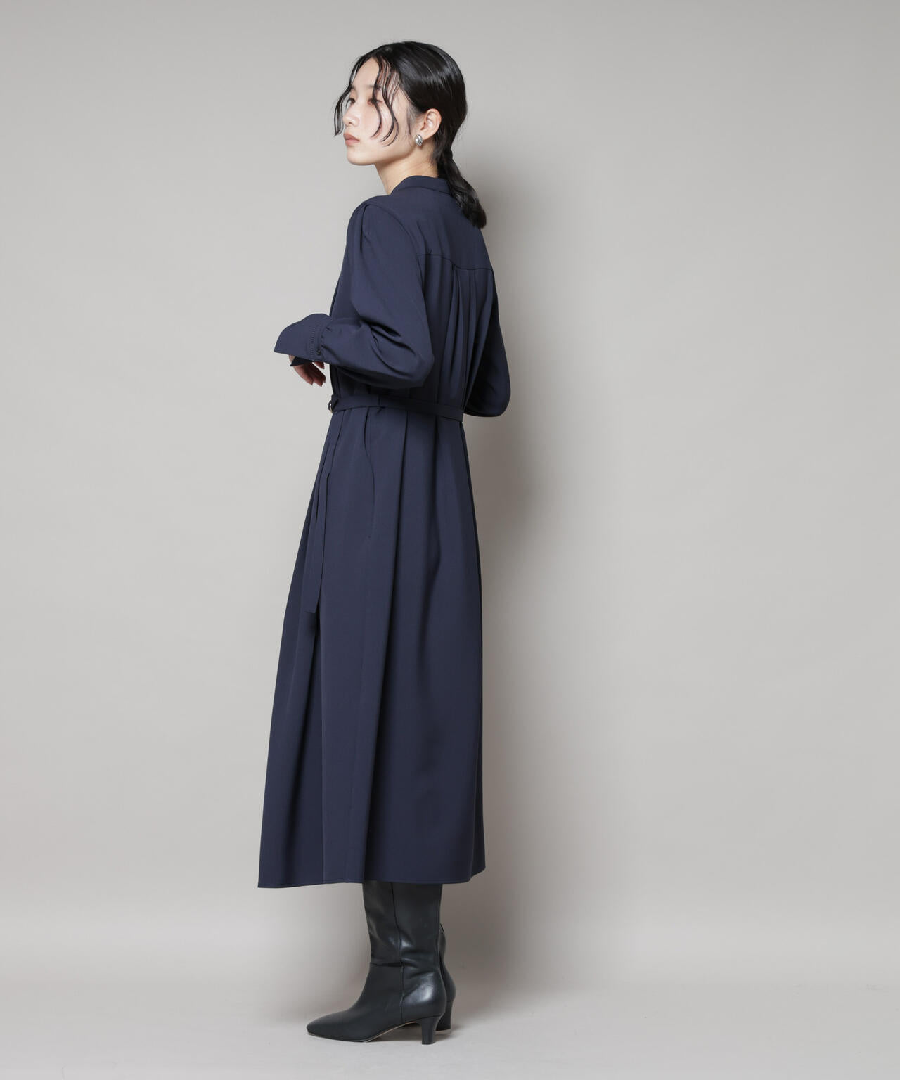 ダブルクロス ベルト付き タック ワンピース