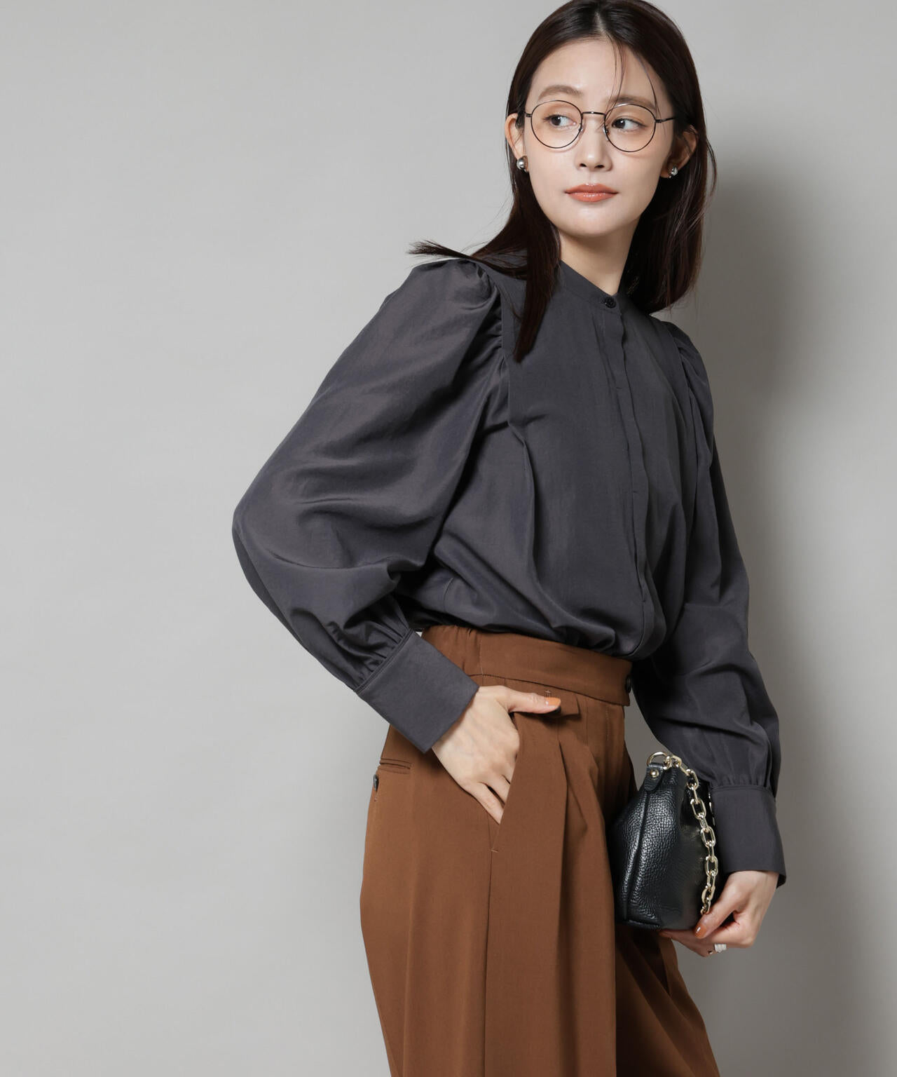 ショルダーギャザーブラウス 6695220307