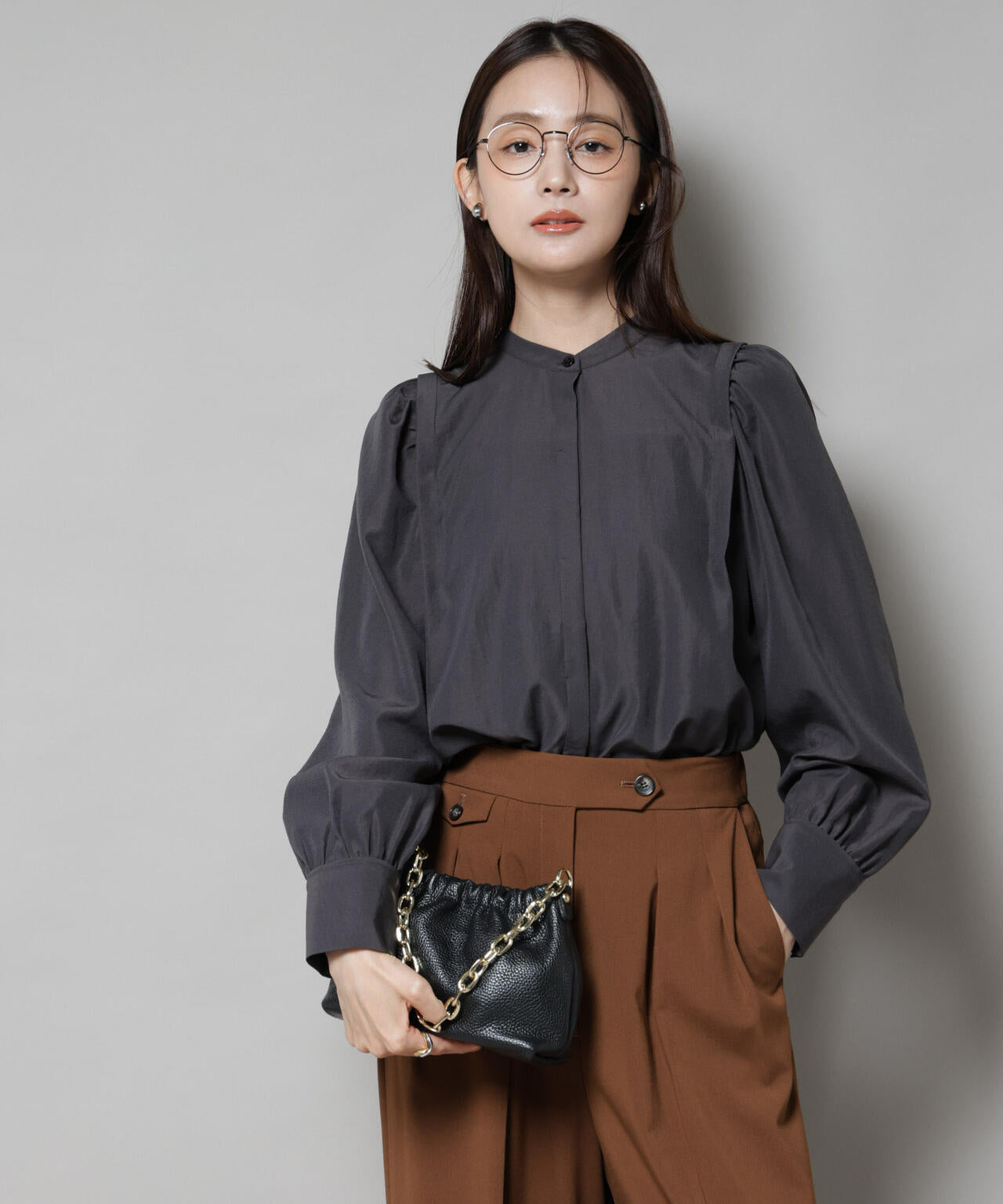 ショルダーギャザーブラウス 6695220307