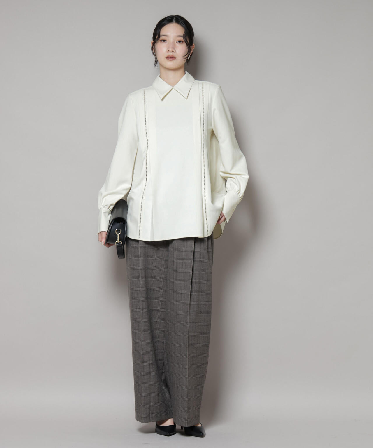 ダブルクロス 衿付き ハシゴレース ブラウス