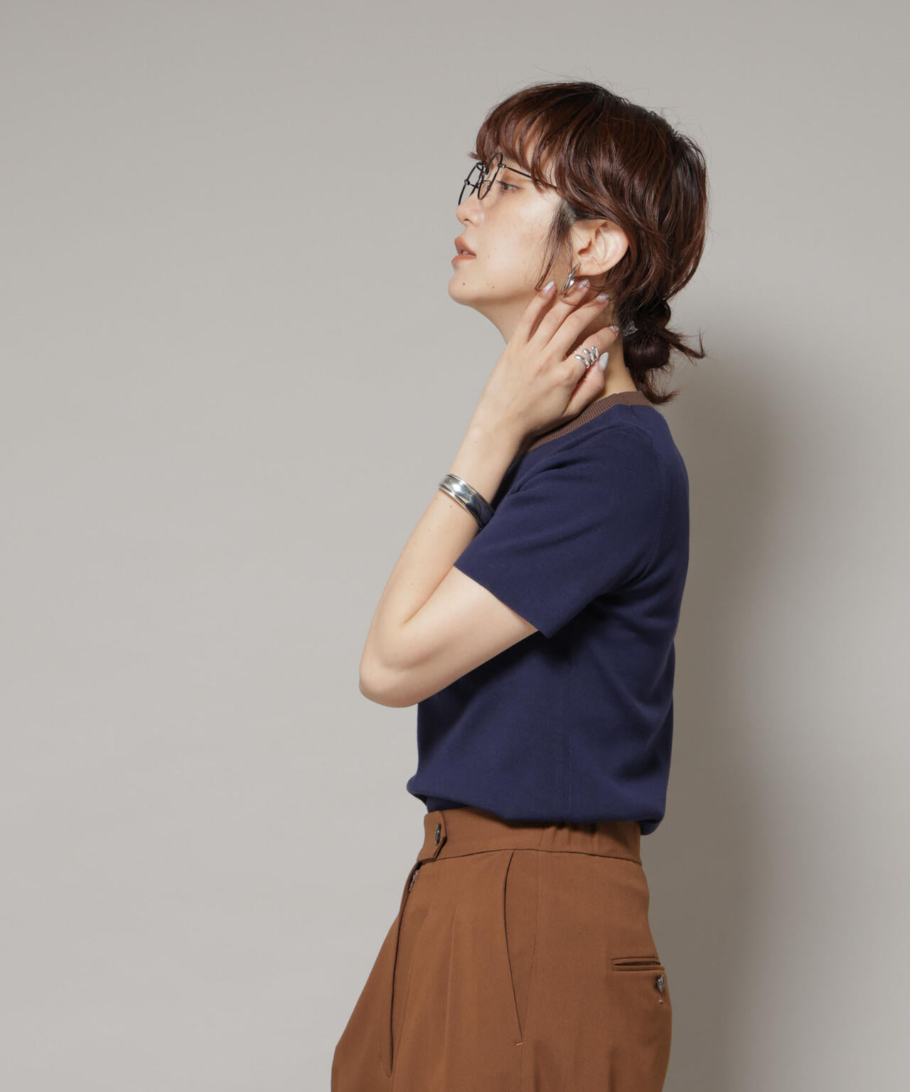 【大人気】PINUE ウエストスリットニットトップス（IVORY） 楽天市場】アウトリンキングサイドスリットニットプルオーバー