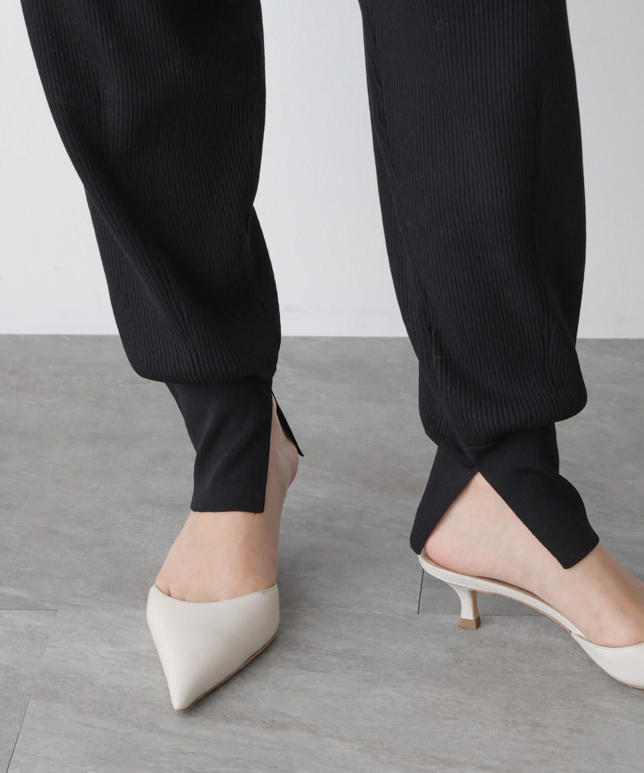 「STEVELOUR」裾リブニットパンツ 6695222332