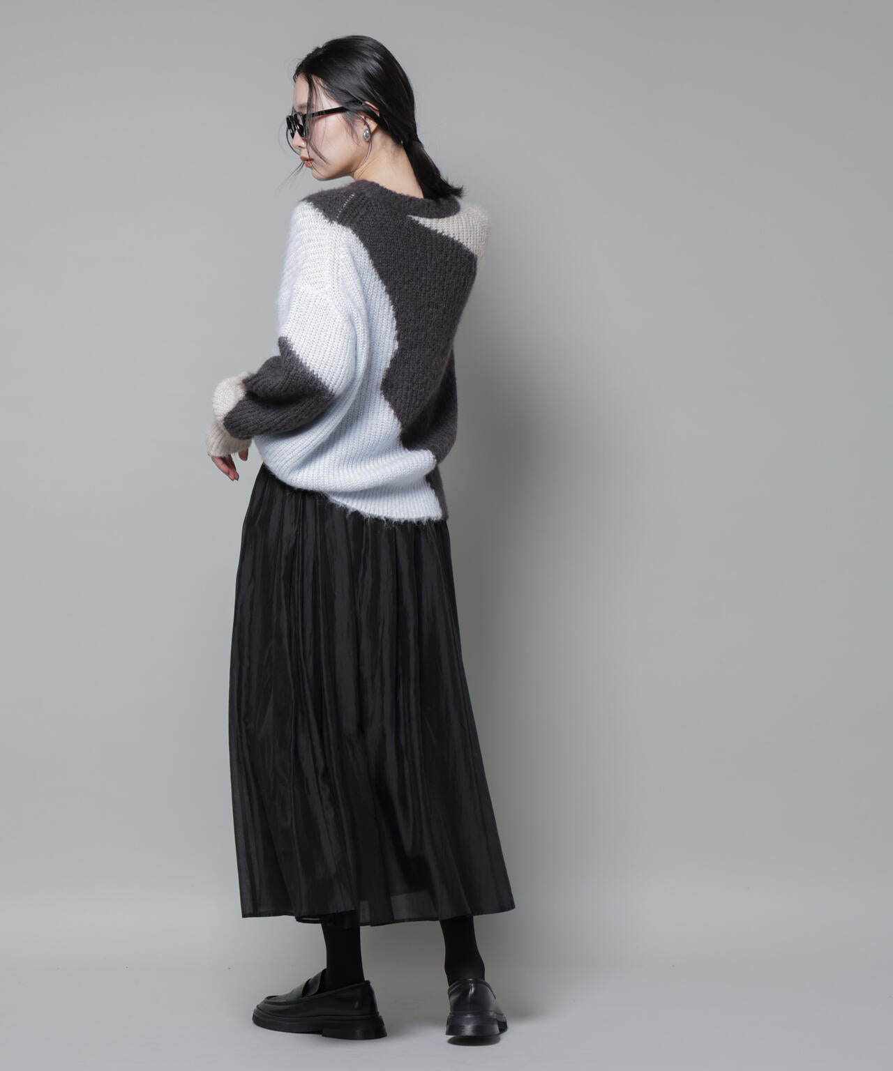 モヘヤ起毛カーブパターンブロッキングニット 6695222337