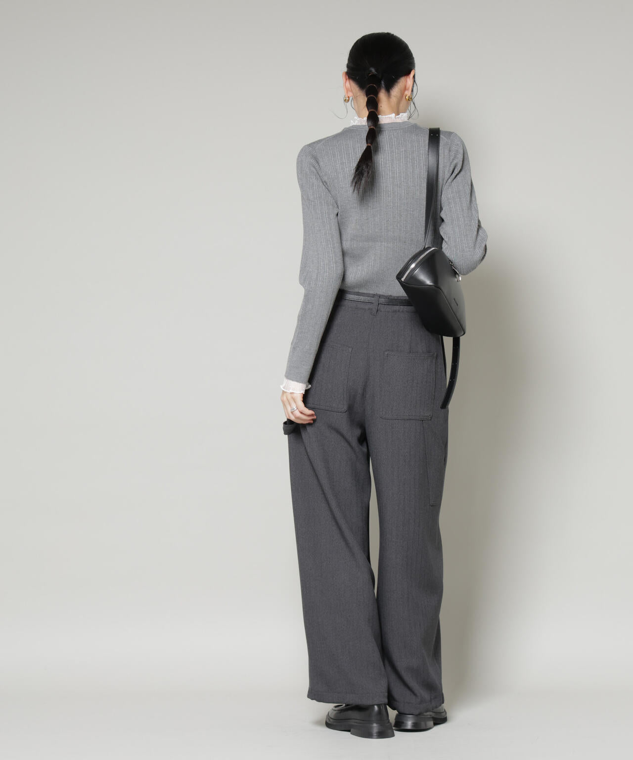 ホホバオイル加工 チュールフリル 付き ランダム リブ ニット