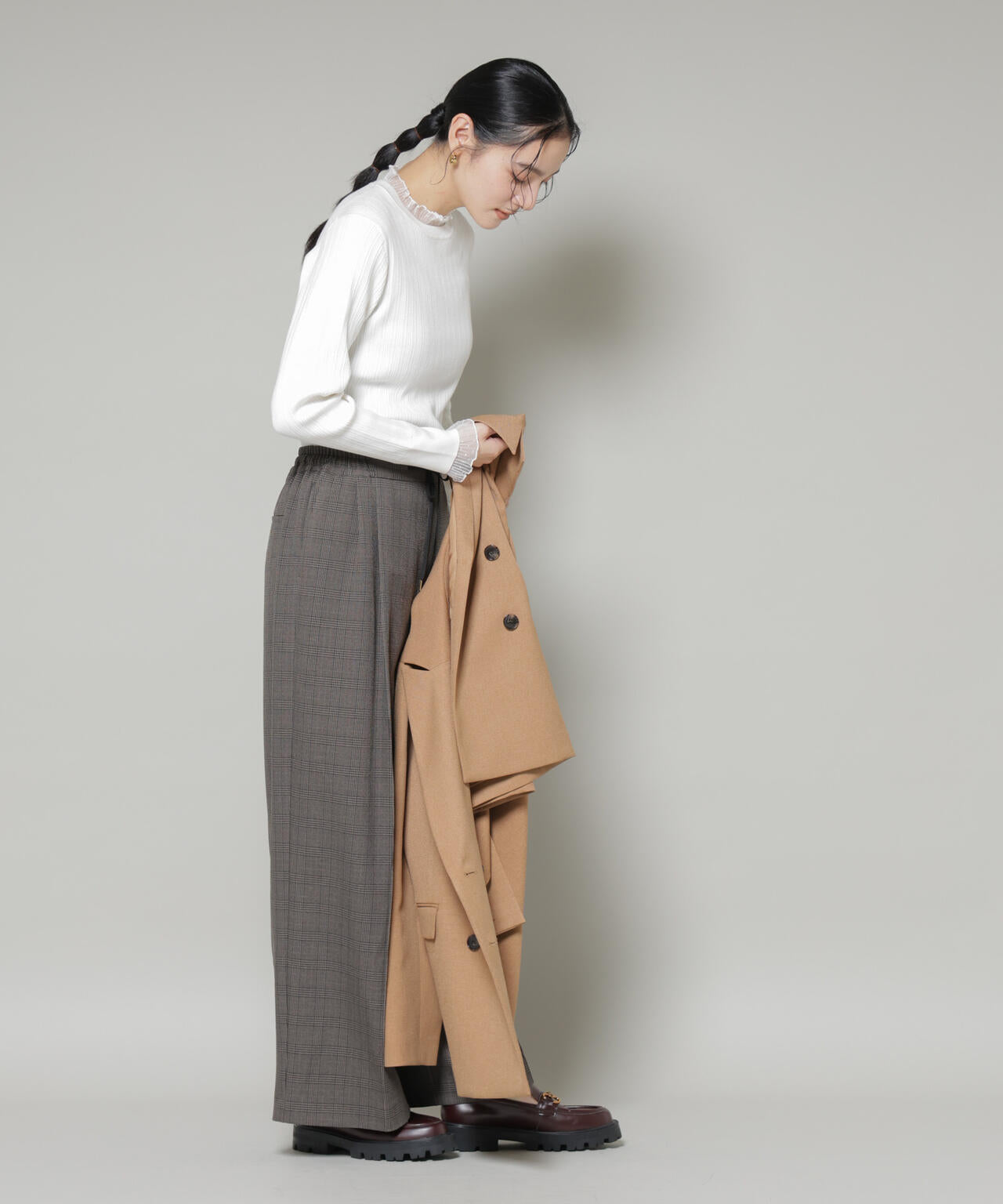 ホホバオイル加工チュールフリル付きランダムリブニット 6695222342