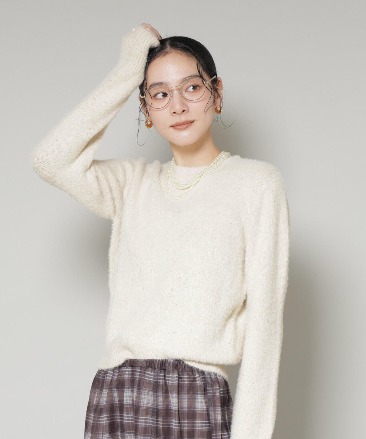 スパンコールフェザーニットプルオーバー 6695222343