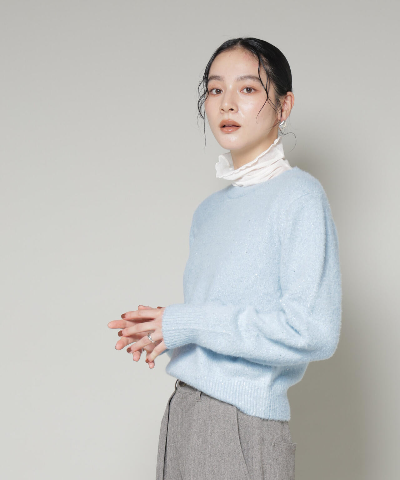 スパンコールフェザーニットプルオーバー 6695222343