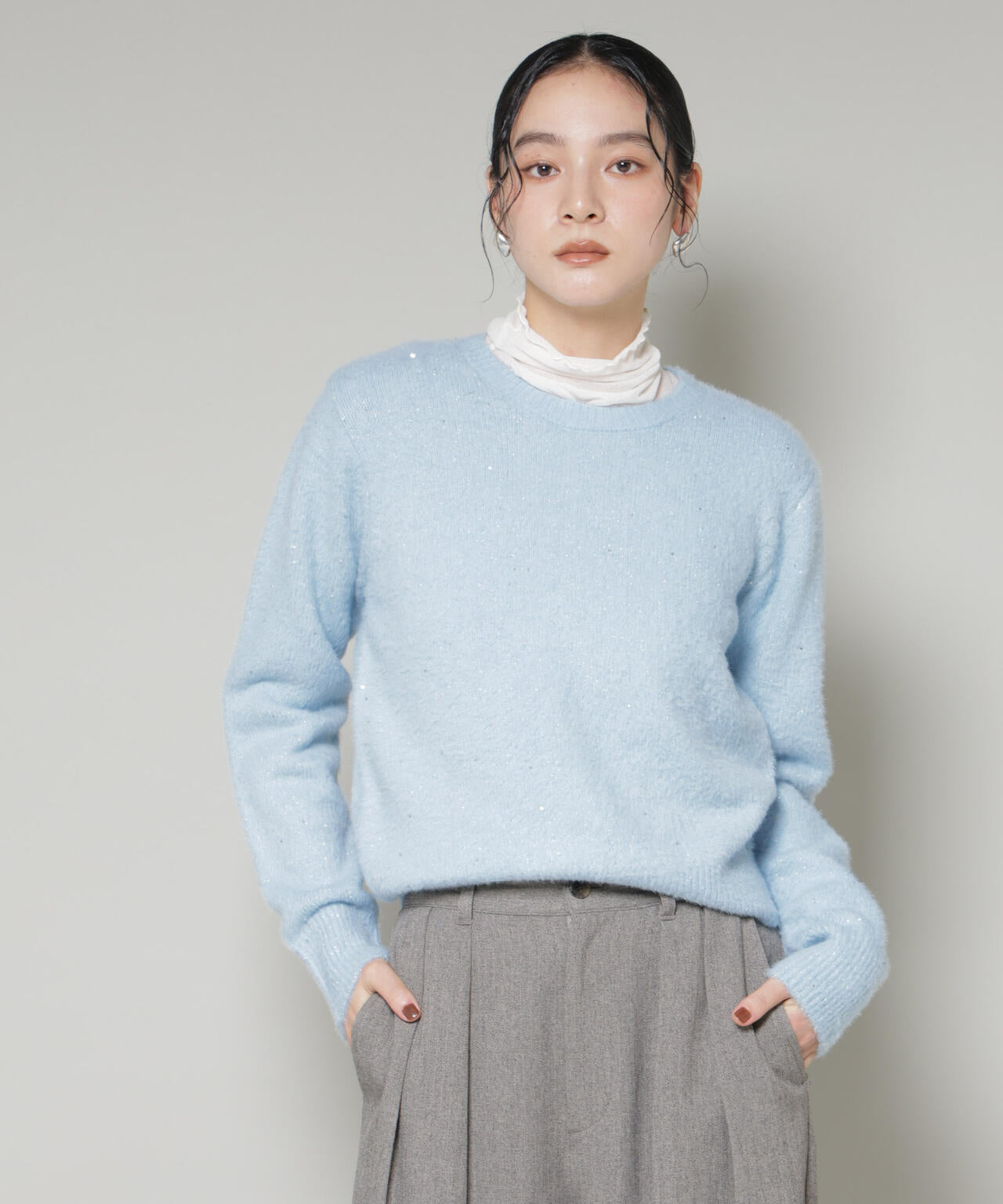 スパンコールフェザーニットプルオーバー 6695222343